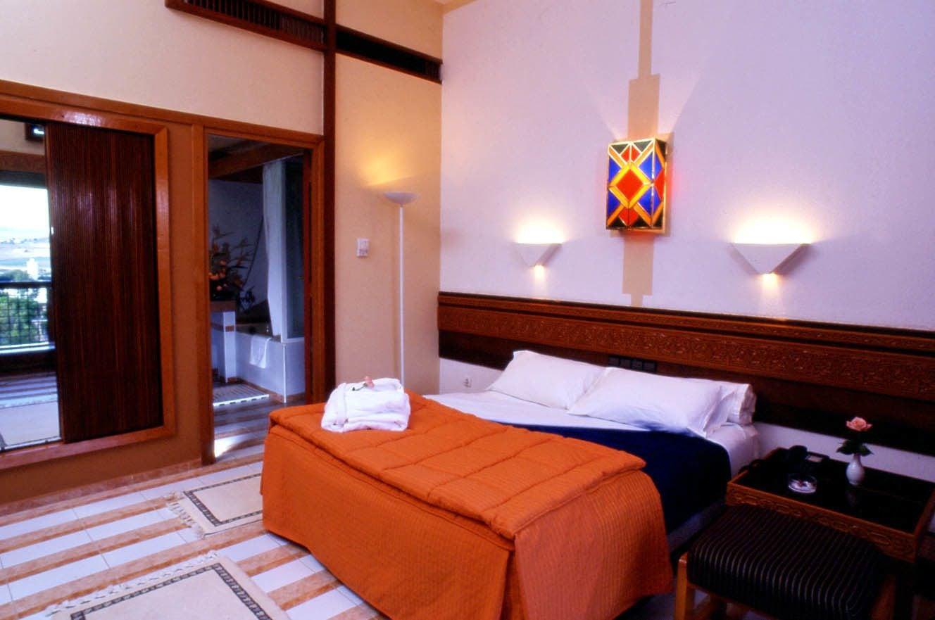Sidi Harazem Hotel Bagian luar foto
