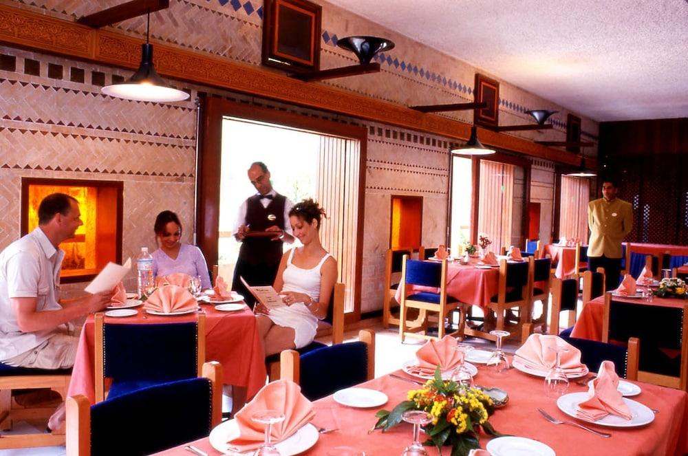 Sidi Harazem Hotel Bagian luar foto