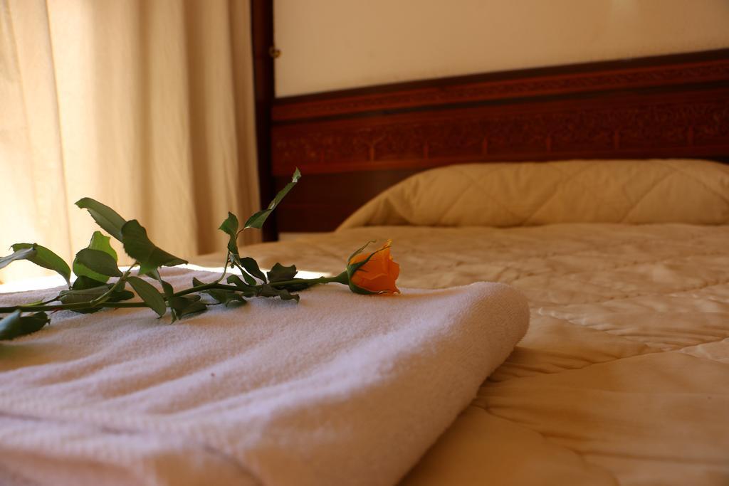 Sidi Harazem Hotel Bagian luar foto