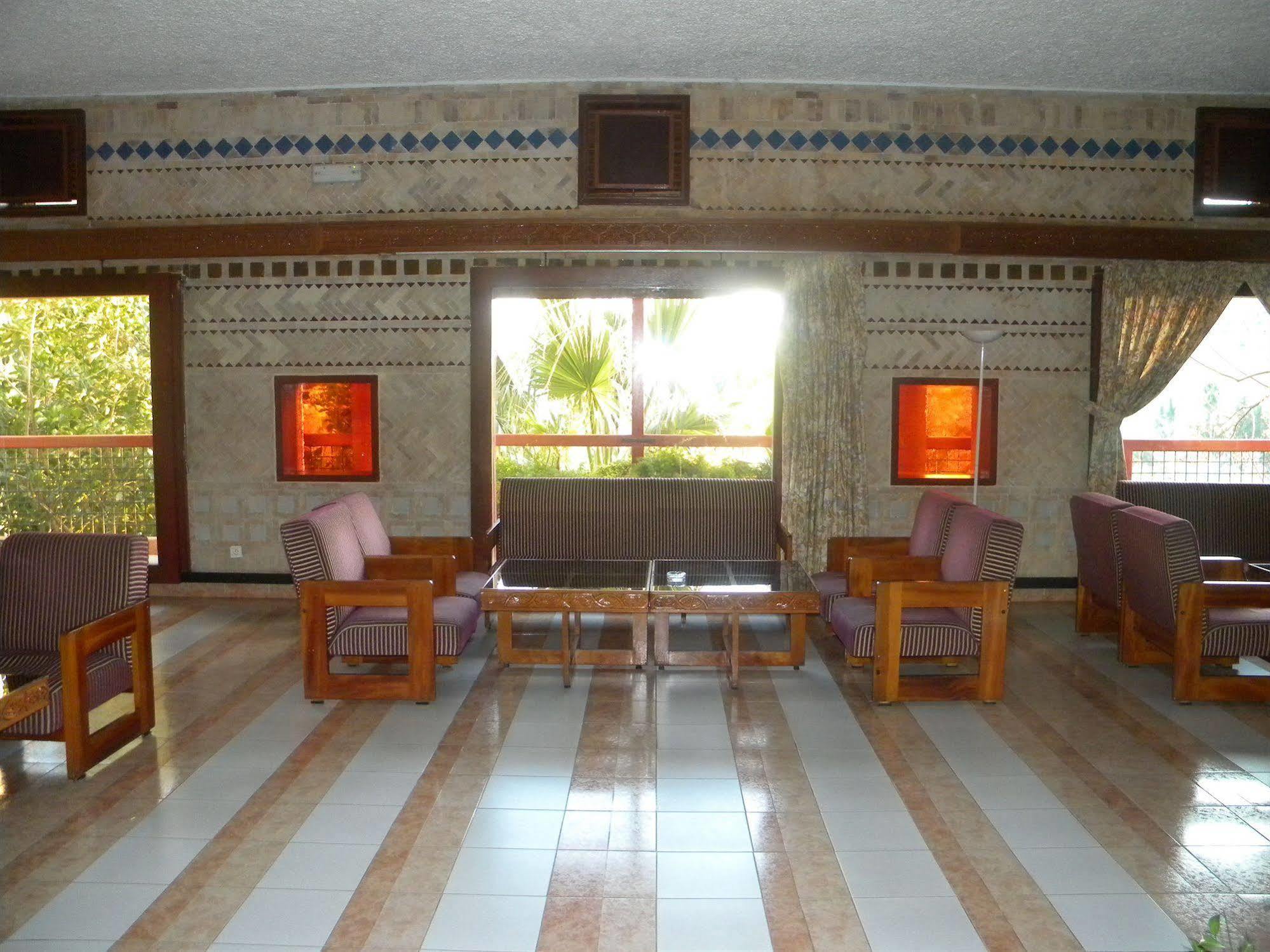 Sidi Harazem Hotel Bagian luar foto