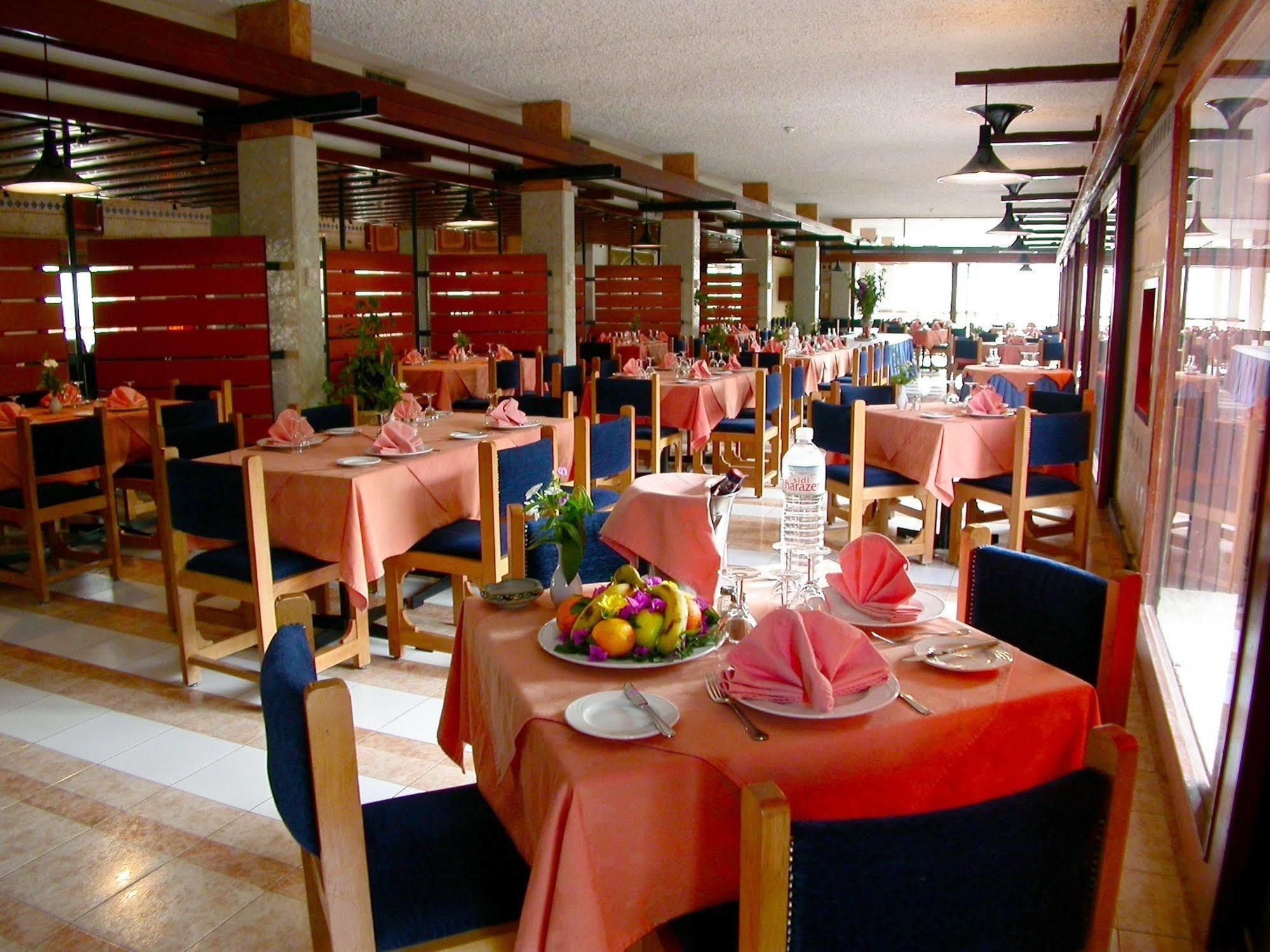 Sidi Harazem Hotel Bagian luar foto