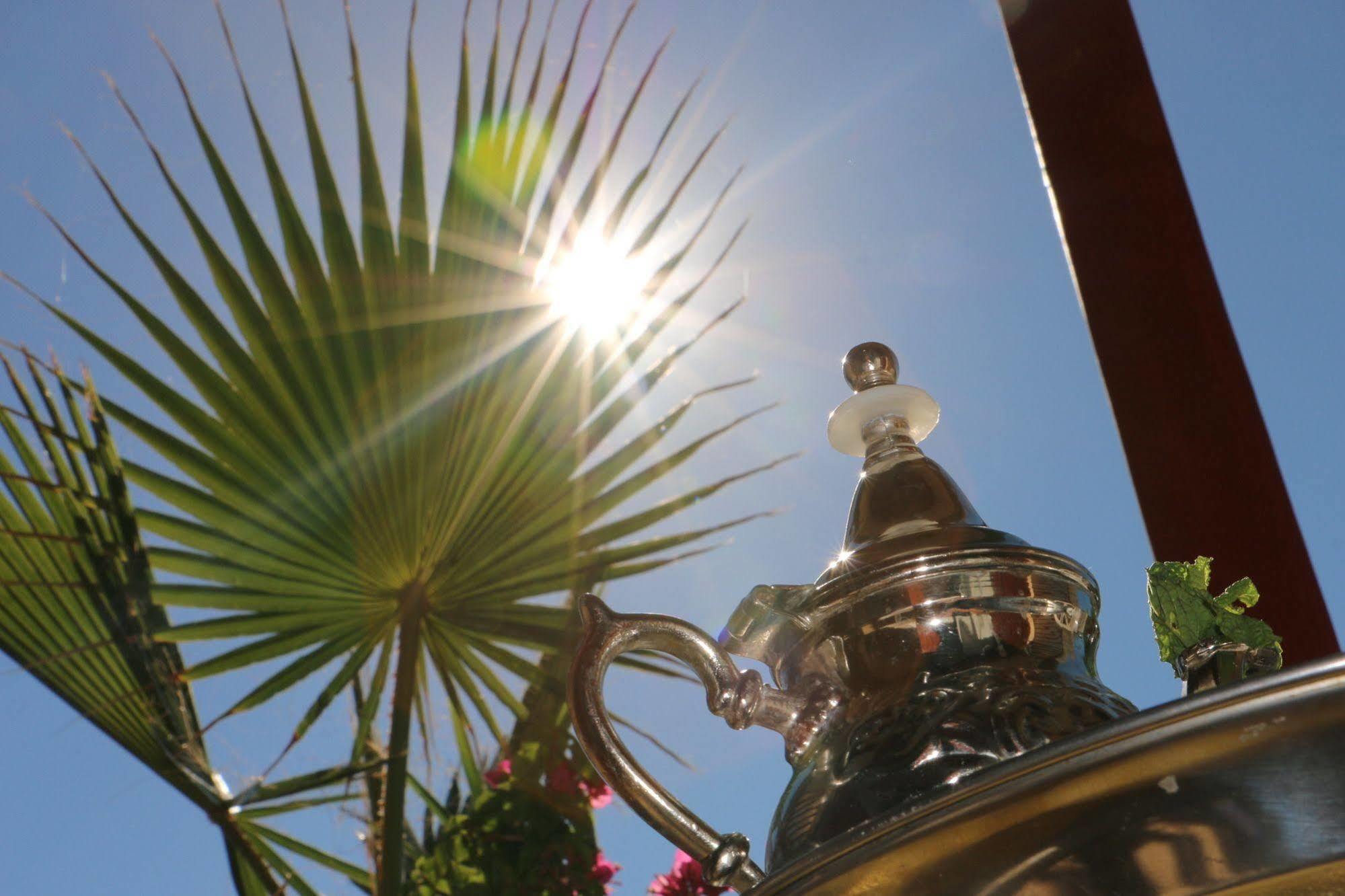 Sidi Harazem Hotel Bagian luar foto