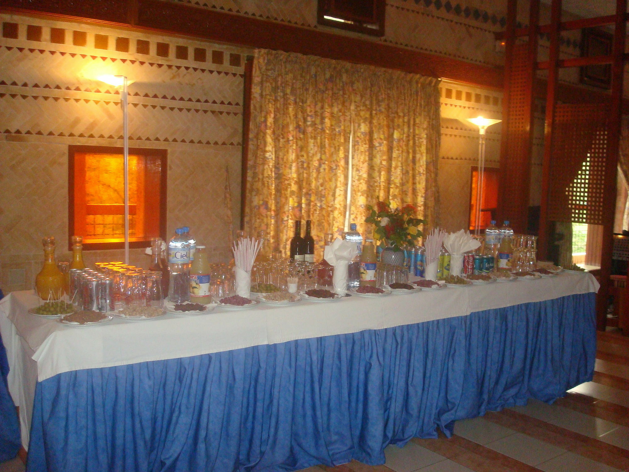 Sidi Harazem Hotel Bagian luar foto